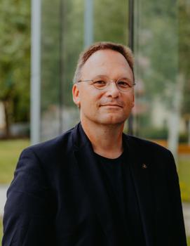 Prof. Dr. Kersten Sven Roth (Projektleitung)